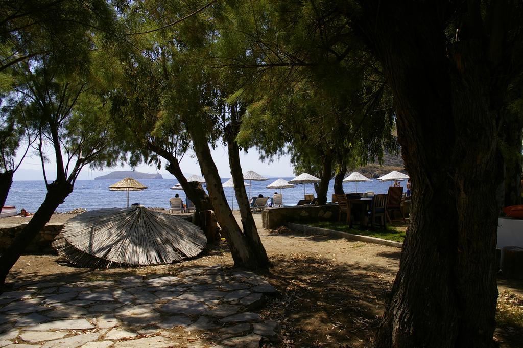 Arriba Pension & Restaurant Gumusluk Exterior photo
